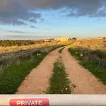 Sunset Edge - 77 Retreats Дом отдыха Ghajn Tuffieha