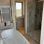 Sunset Edge - 77 Retreats Дом отдыха *