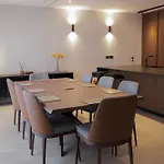 Дом отдыха Sunset Edge - 77 Retreats