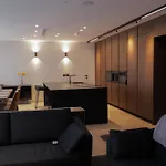 Sunset Edge - 77 Retreats *