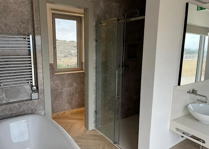 Sunset Edge - Lippija *